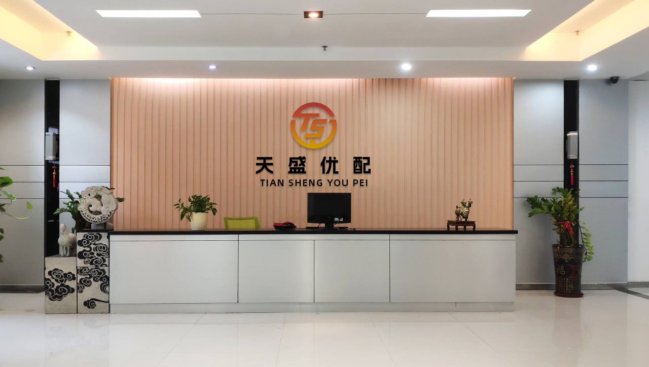 长富资本 缠中修行：过峰保顶 回马枪战法：涨停突破后放量，上方被套筹码忙着解套，低位潜伏的忙着止赢，场外的忙着追涨打突破，主力只需要引导一下就能让筹码流动起来，打广告，聚人气，就可以加快吸筹的速度，然后通...